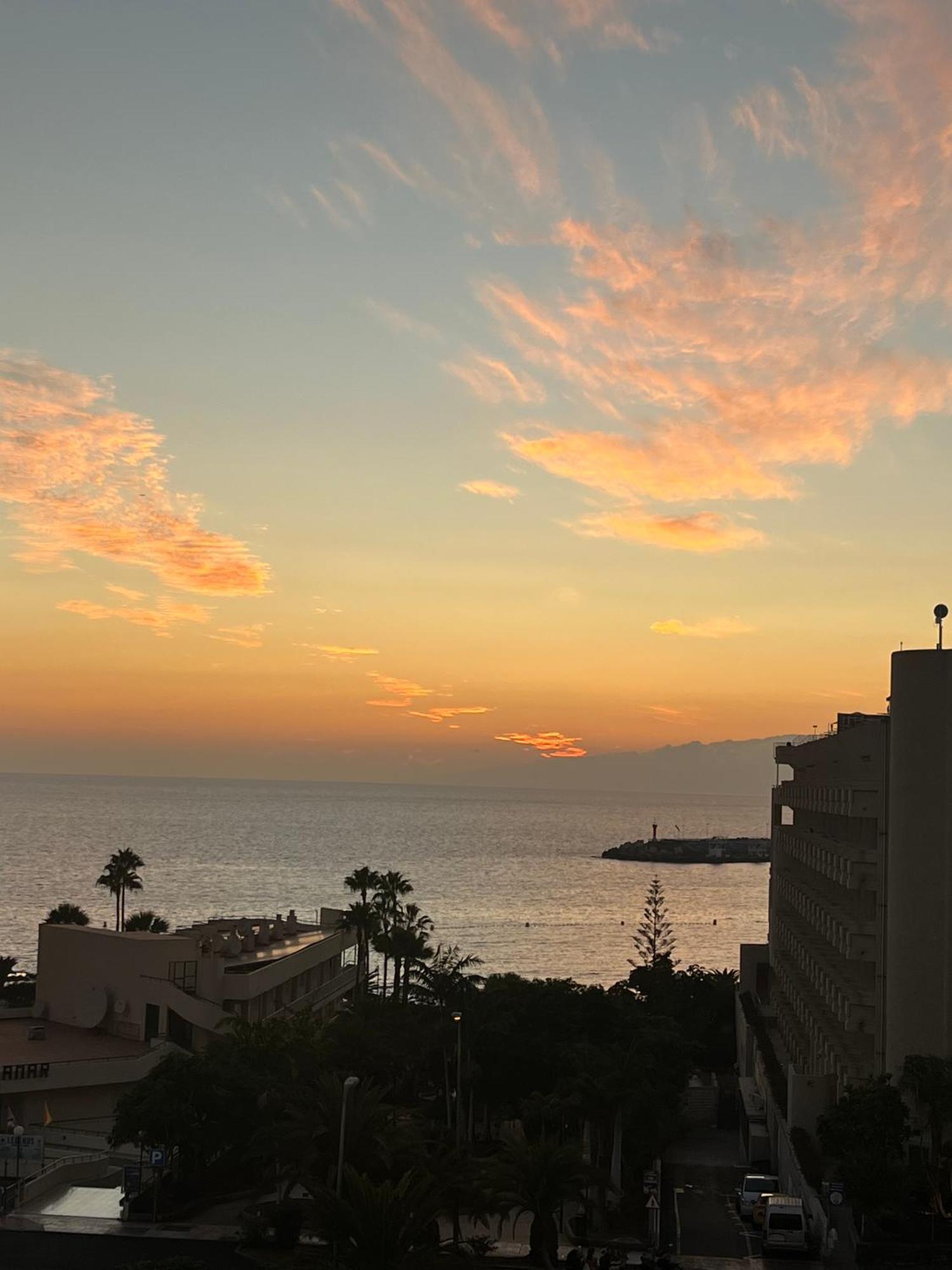 شقة Sea View Penthouse With Large Terrace لوس كريستيانوس المظهر الخارجي الصورة