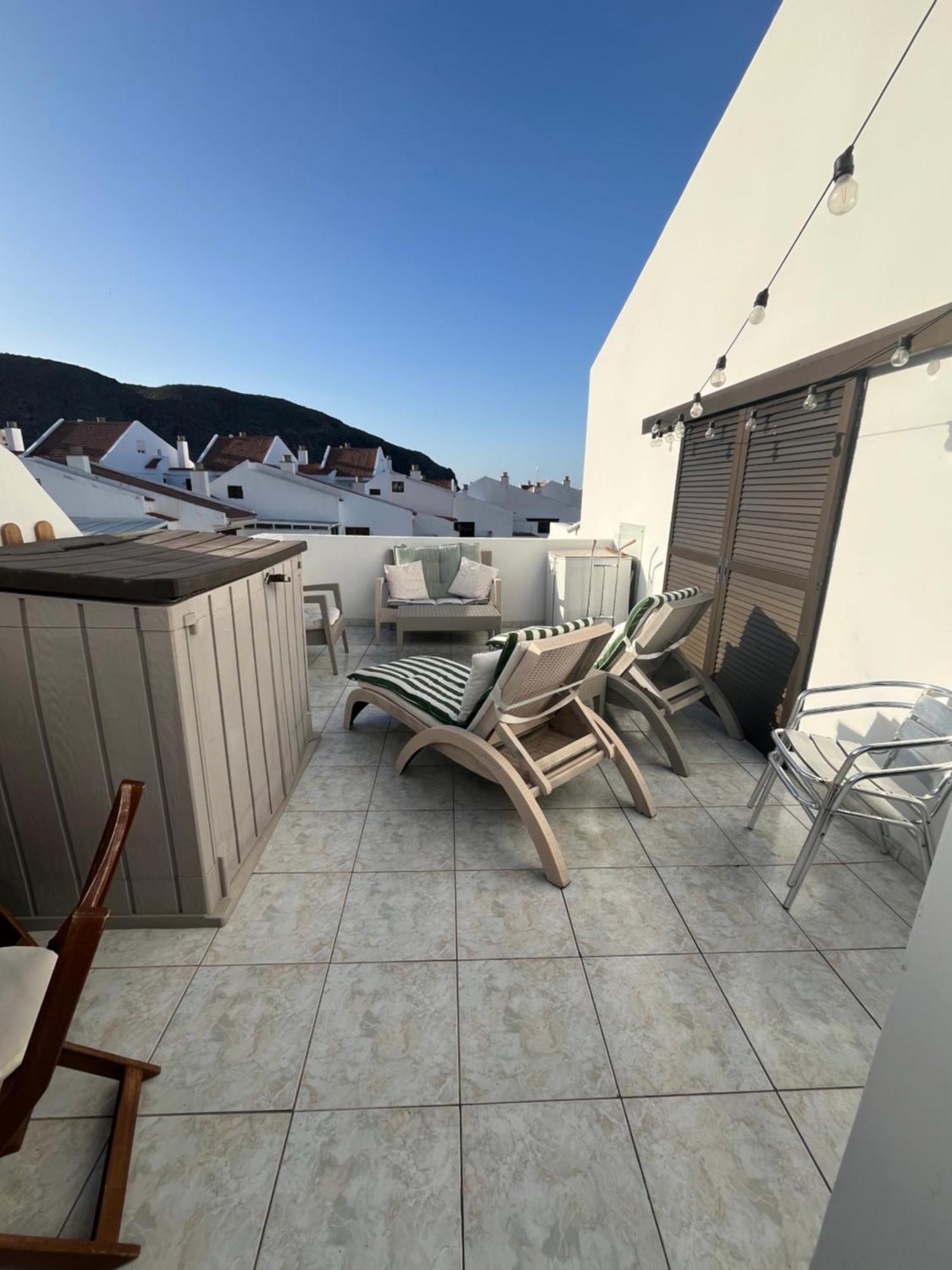 شقة Sea View Penthouse With Large Terrace لوس كريستيانوس المظهر الخارجي الصورة