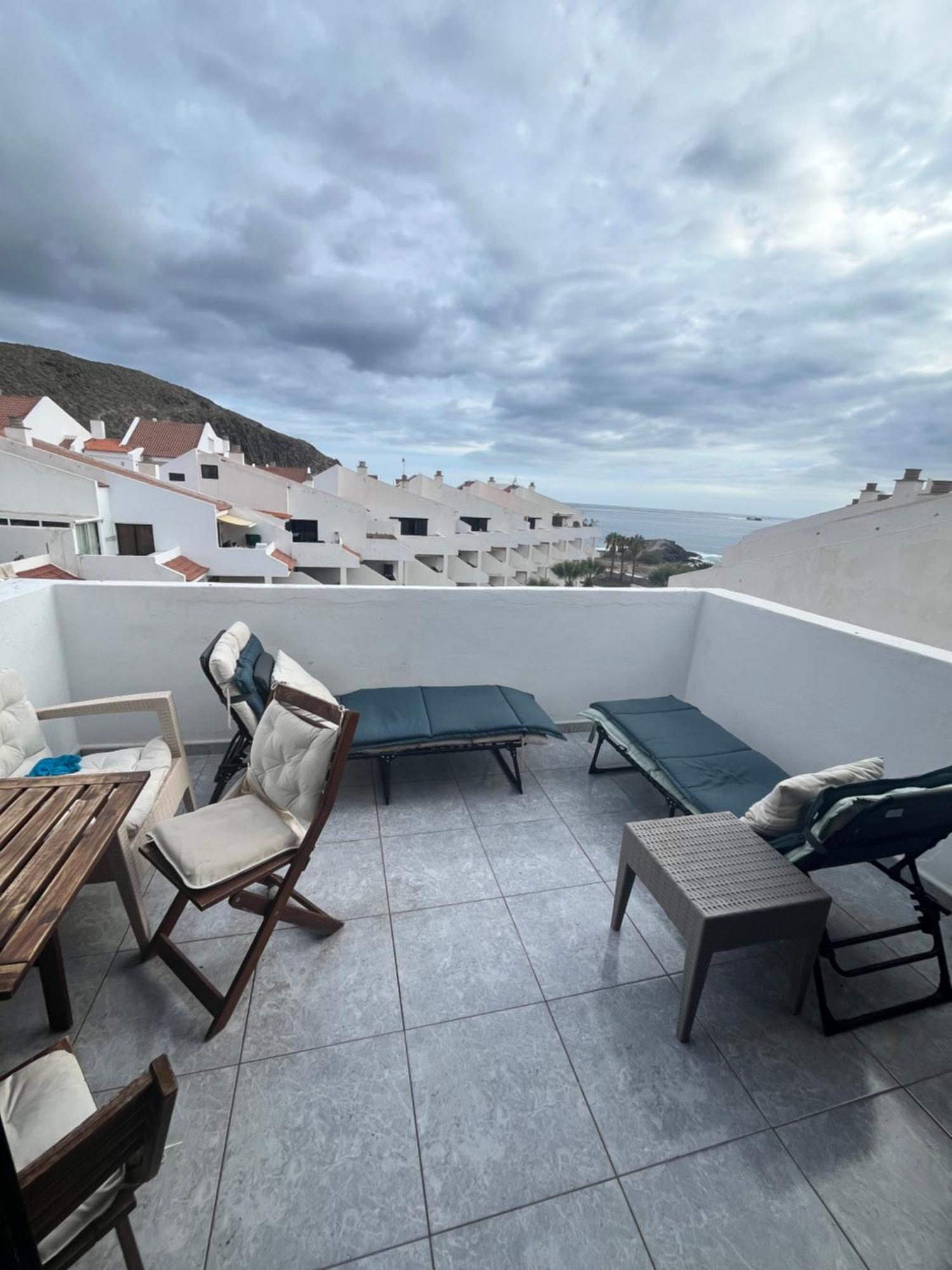 شقة Sea View Penthouse With Large Terrace لوس كريستيانوس المظهر الخارجي الصورة